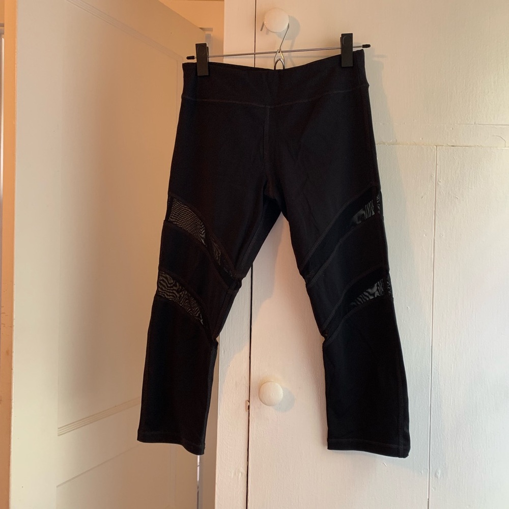 Gianni Bini Athletic Crop Mesh Panel Pants